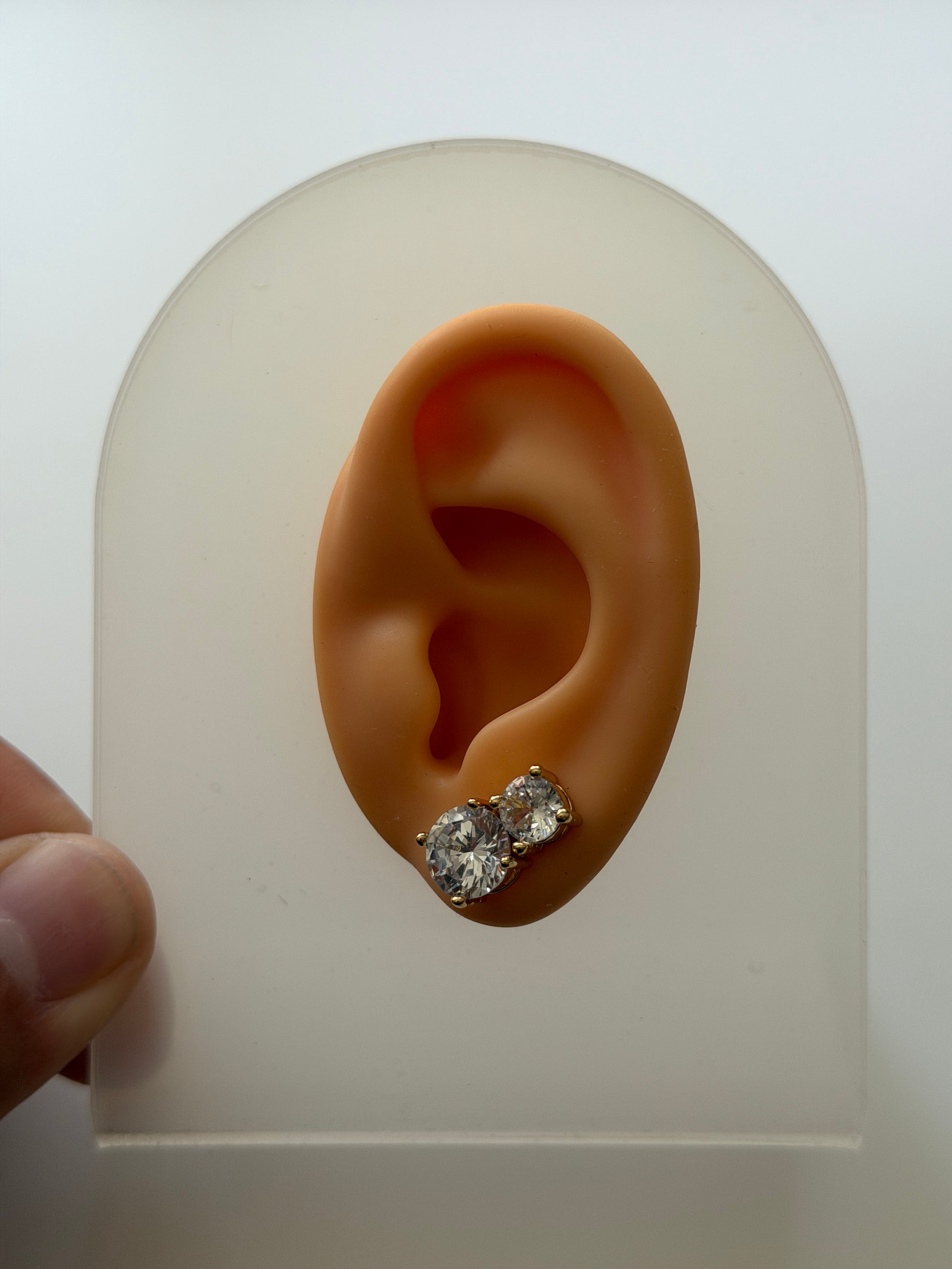 DOUBLE STONE EARRINGS (2 STONES 1 NEEDLE) 1 PAIR